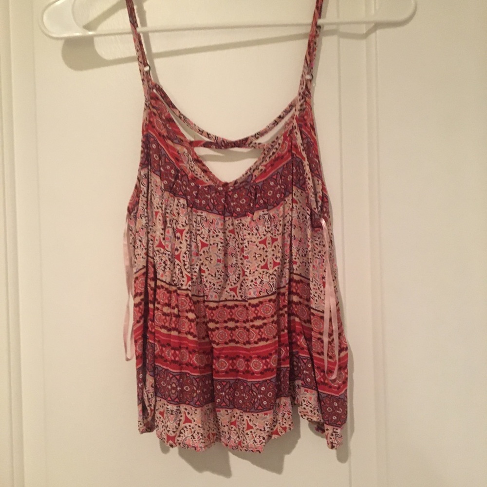 Flowing floral hipster tank